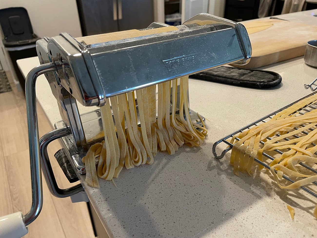 Cutting tagliatelle pasta